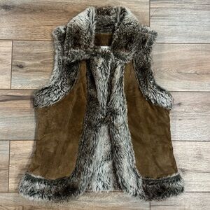 LIVE A LITTLE Vintage 1990s Brown Leather Faux Fur Vest | Size Medium